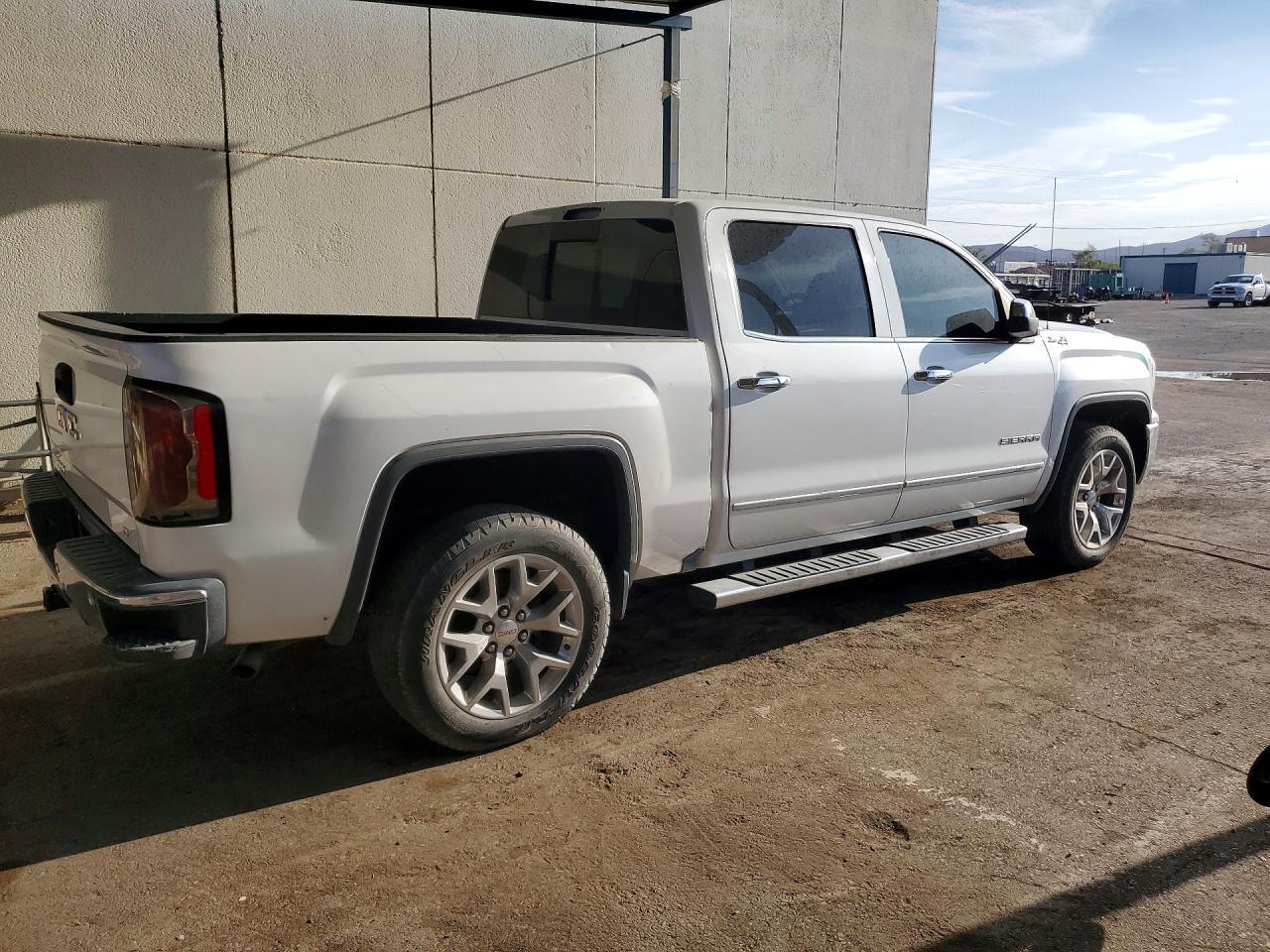 2016 GMC Sierra K1500 Slt - Image 3