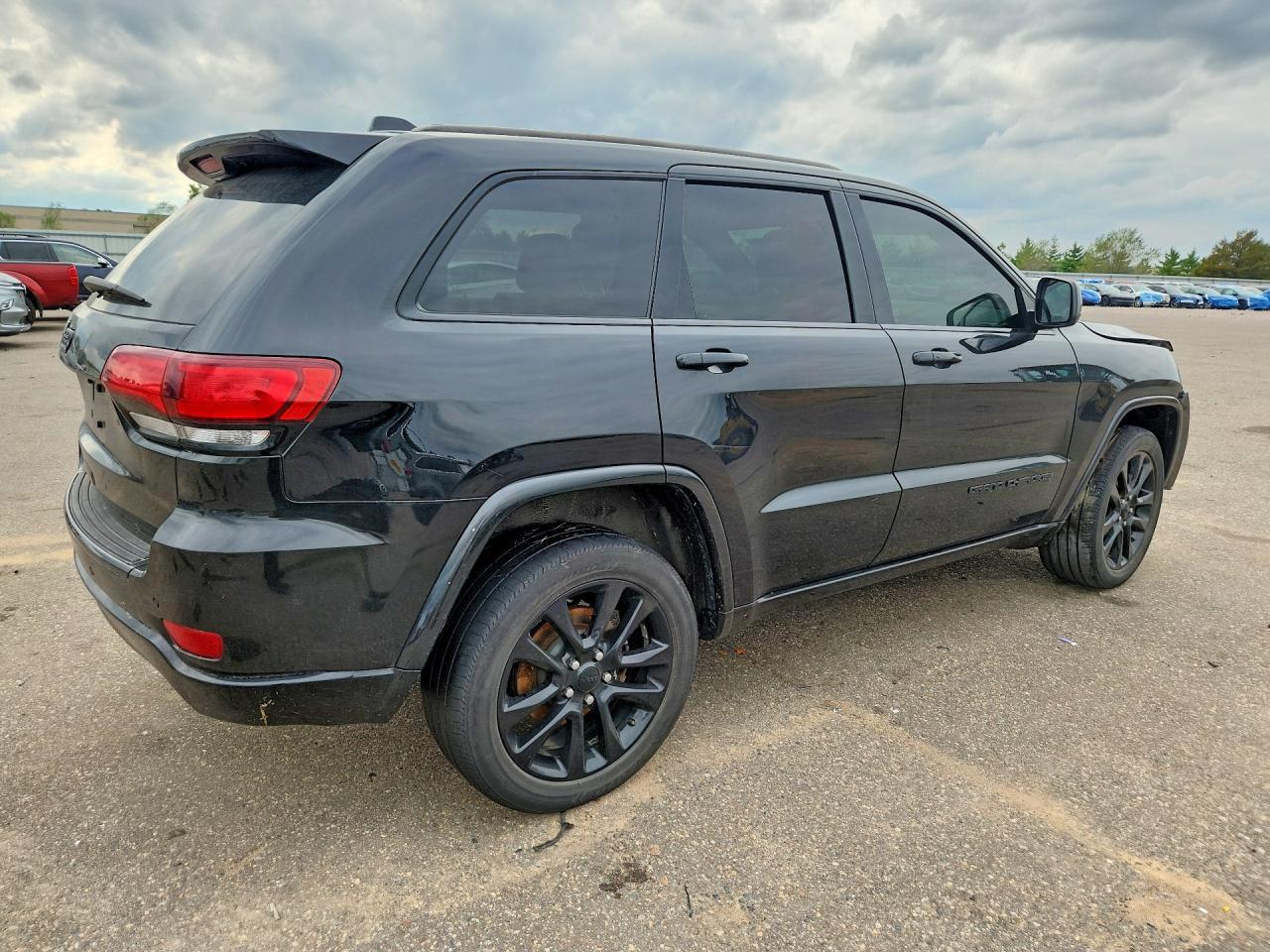 2018 Jeep Grand Cherokee Laredo - Фото 3