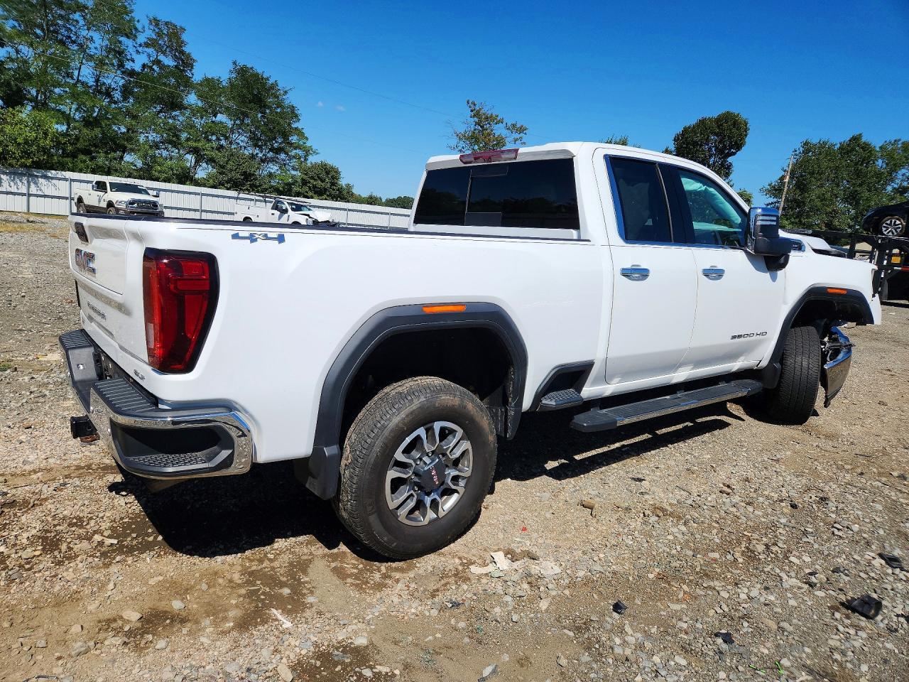 2022 GMC Sierra K2500 Slt - Image 3