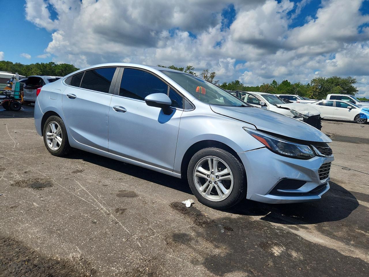 2018 Chevrolet Cruze Lt - Image 4