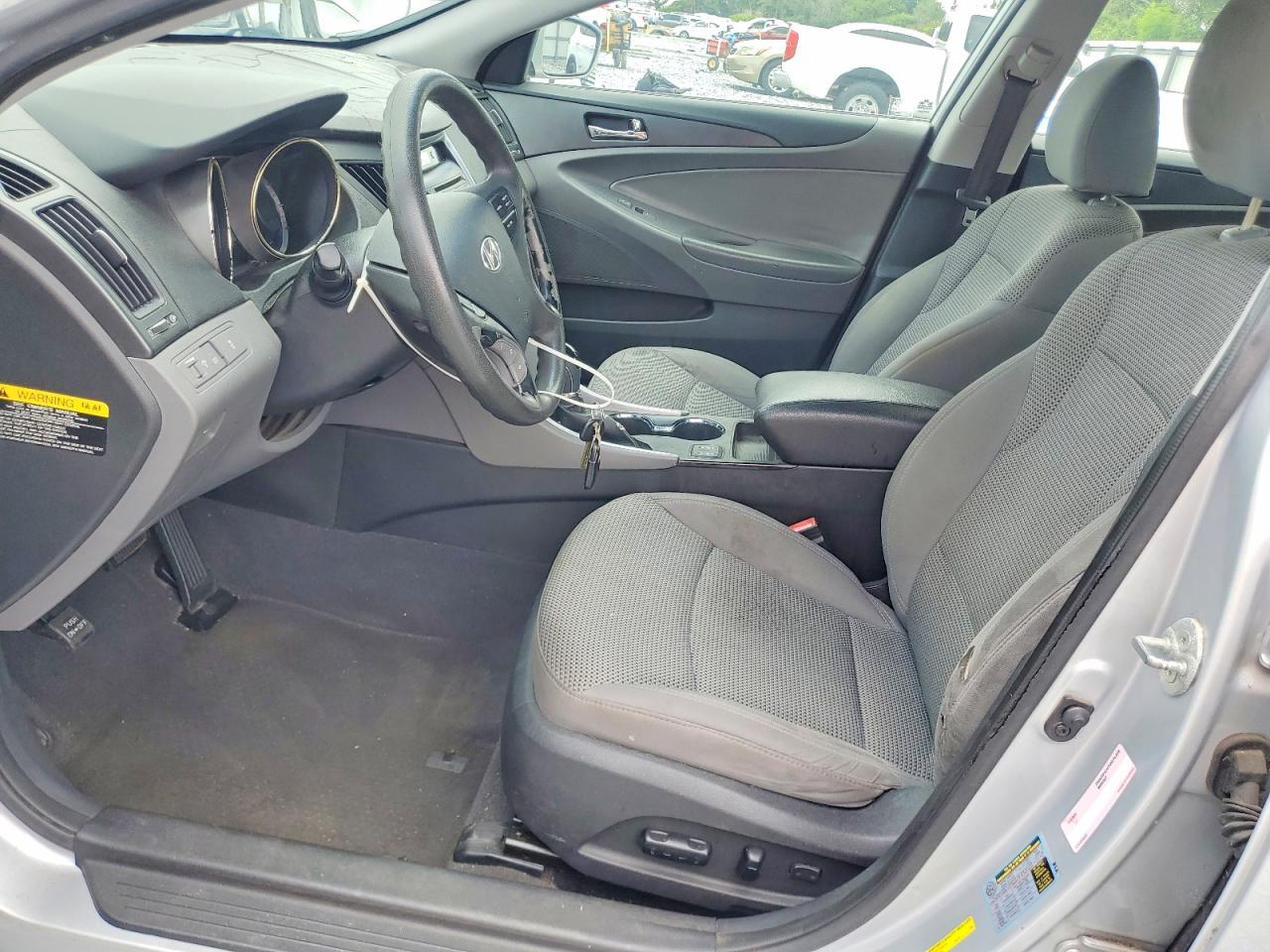 2013 Hyundai Sonata Gls - Image 7