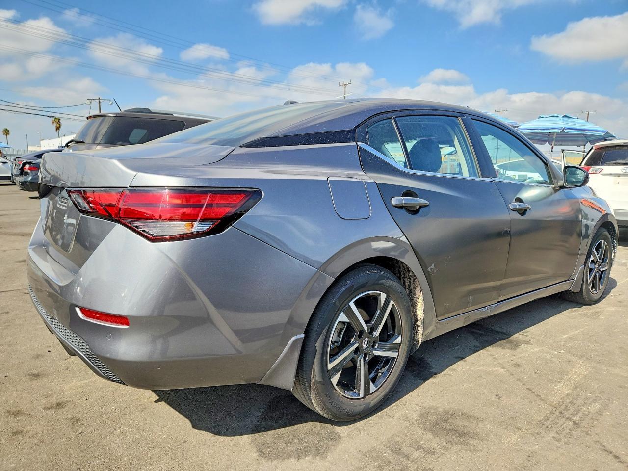 2025 Nissan Sentra Sv - Фото 3