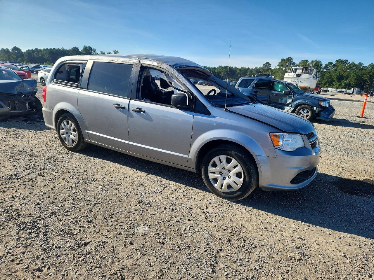 2019 Dodge Grand Caravan Se - Image 4