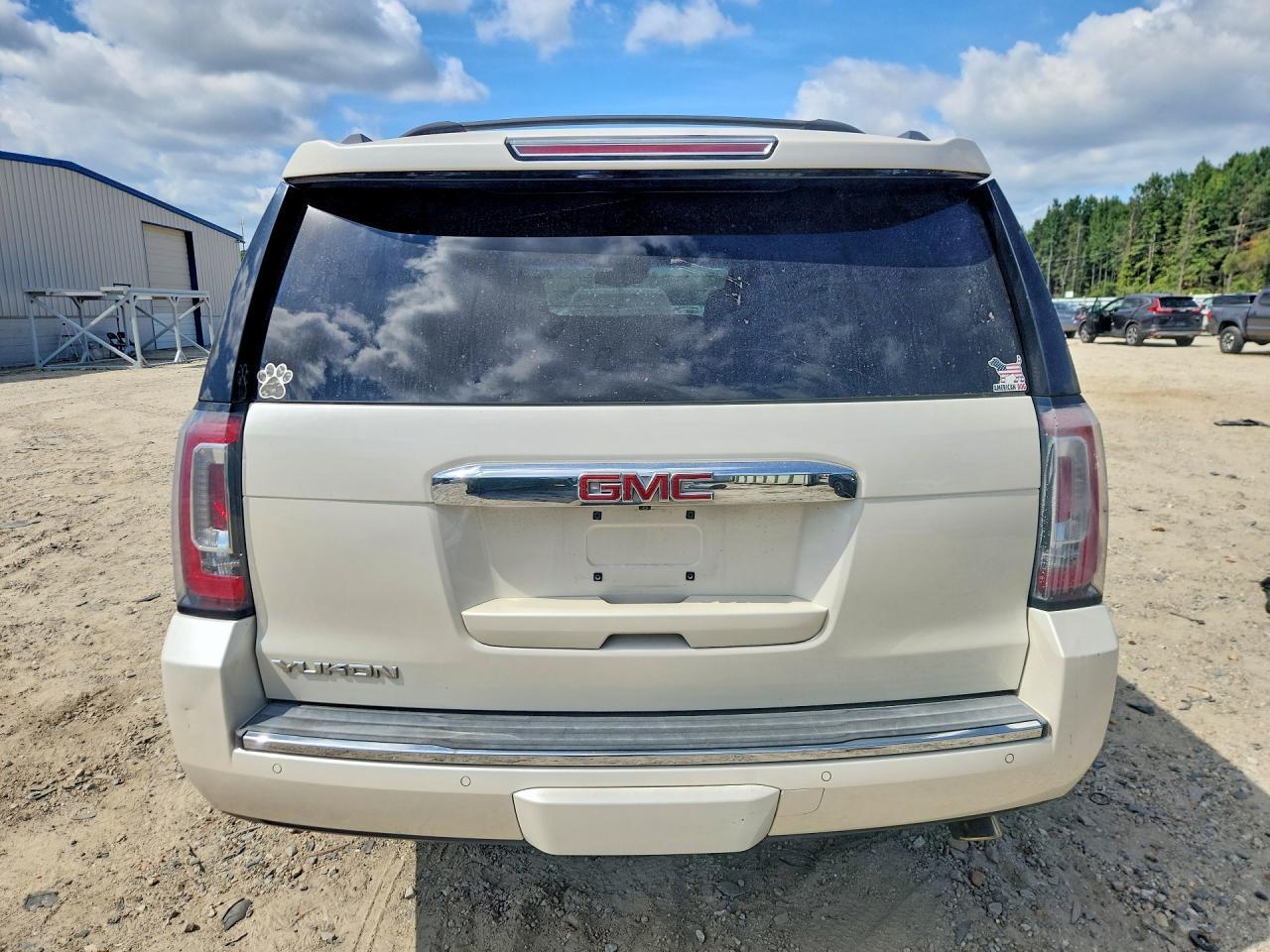 2015 GMC Yukon Denali - Фото 6