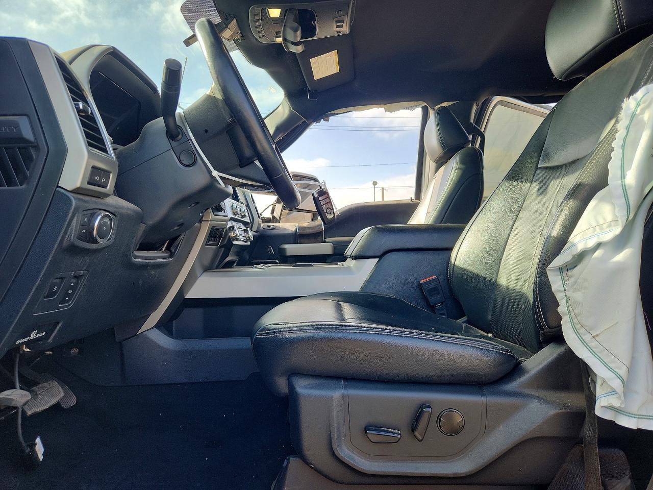 2022 Ford F250 Super Duty - Image 7