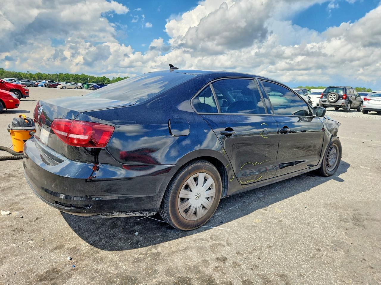 2016 Volkswagen Jetta S - Фото 3