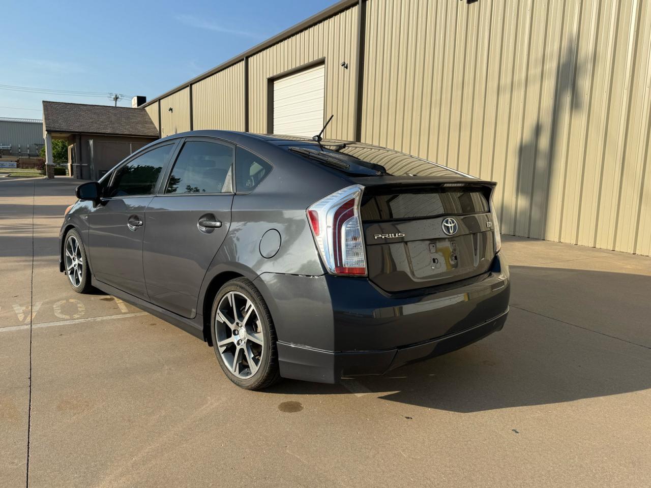 2012 Toyota Prius Two - Фото 3