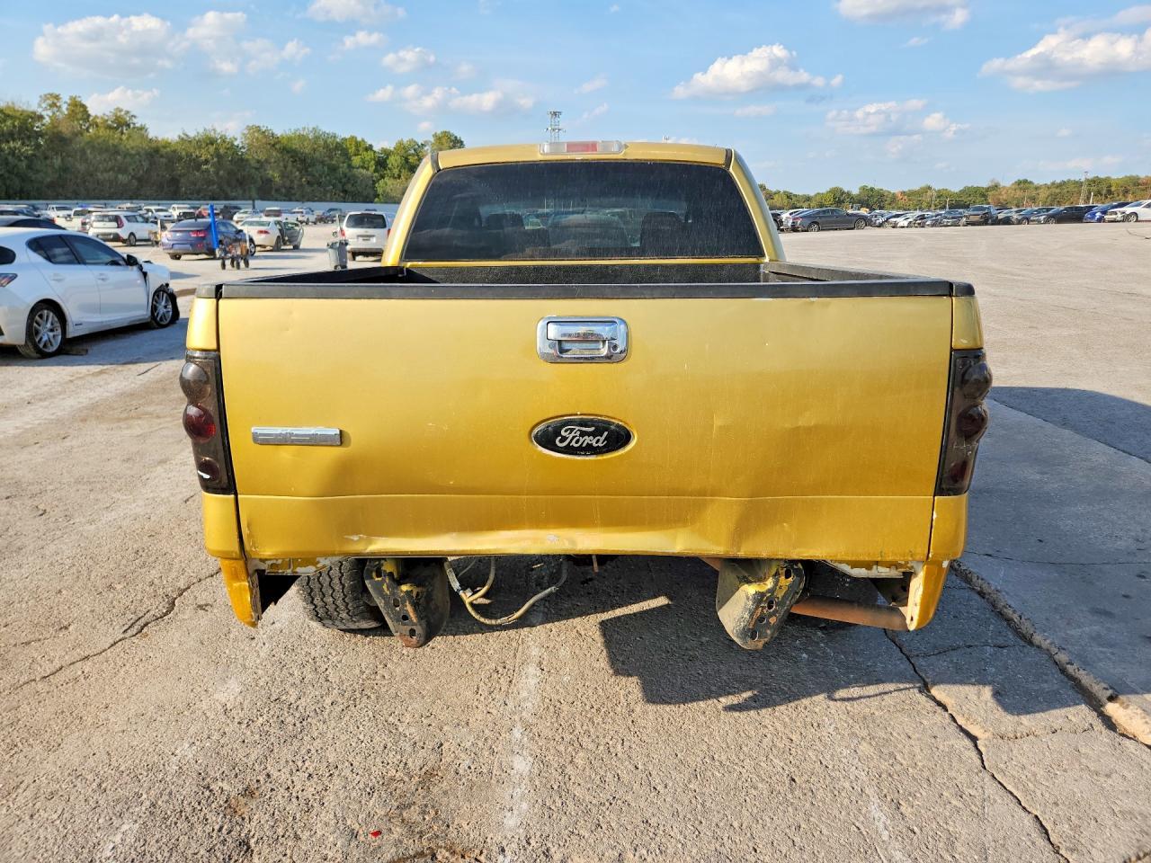 2006 Ford F150 Supercrew - Image 6