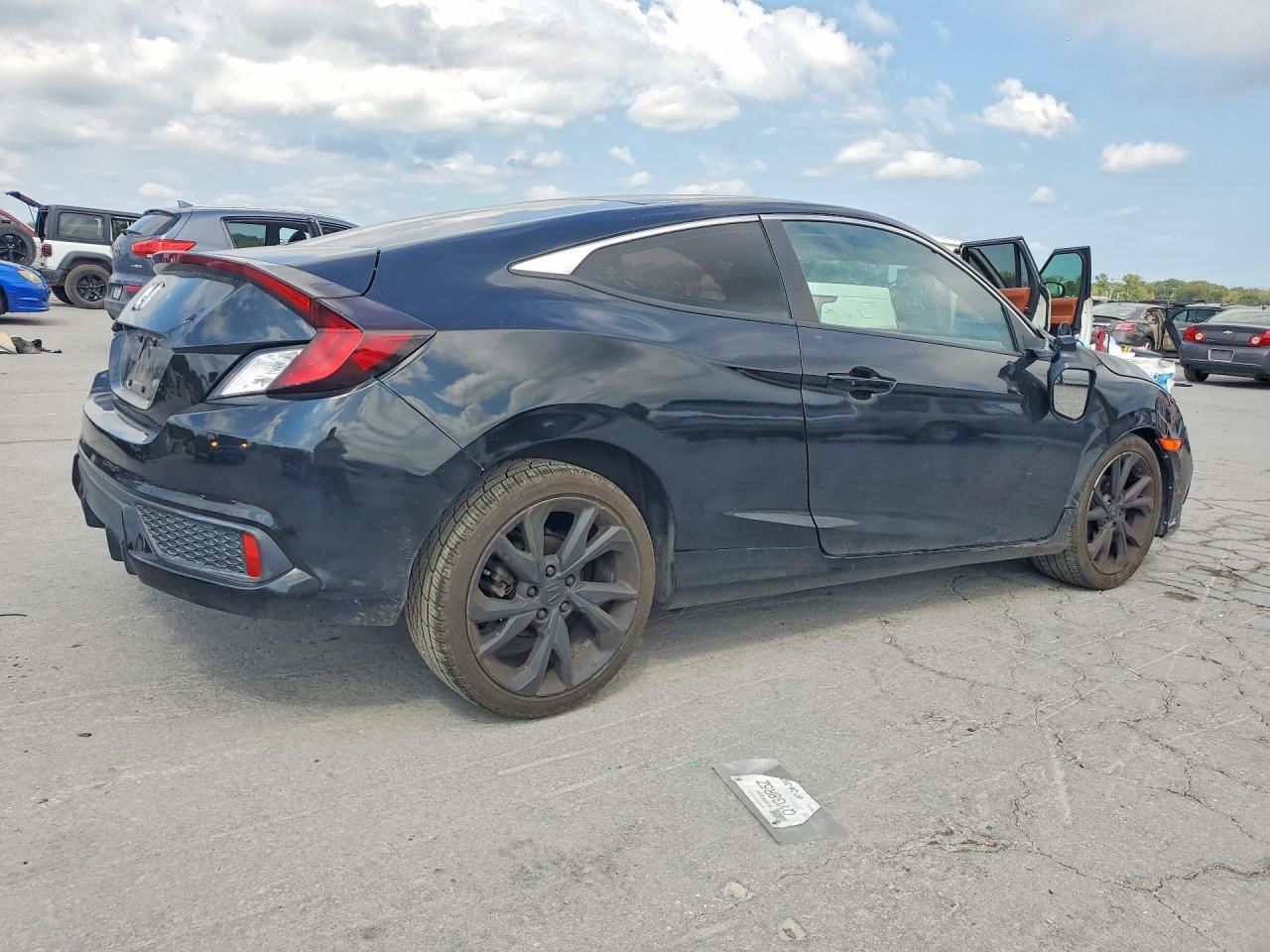 2020 Honda Civic Sport - Фото 3