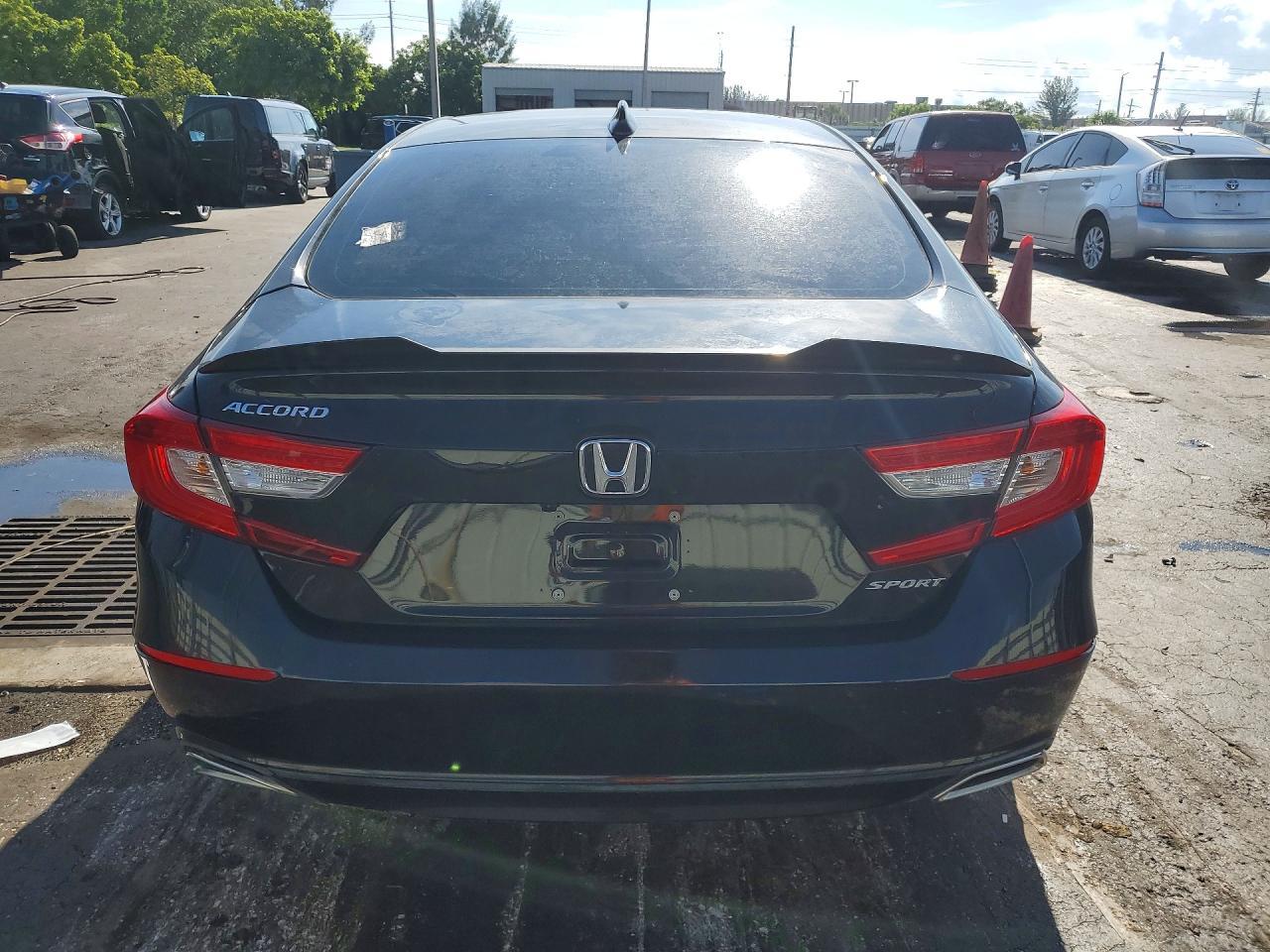2022 Honda Accord Sport - Фото 6
