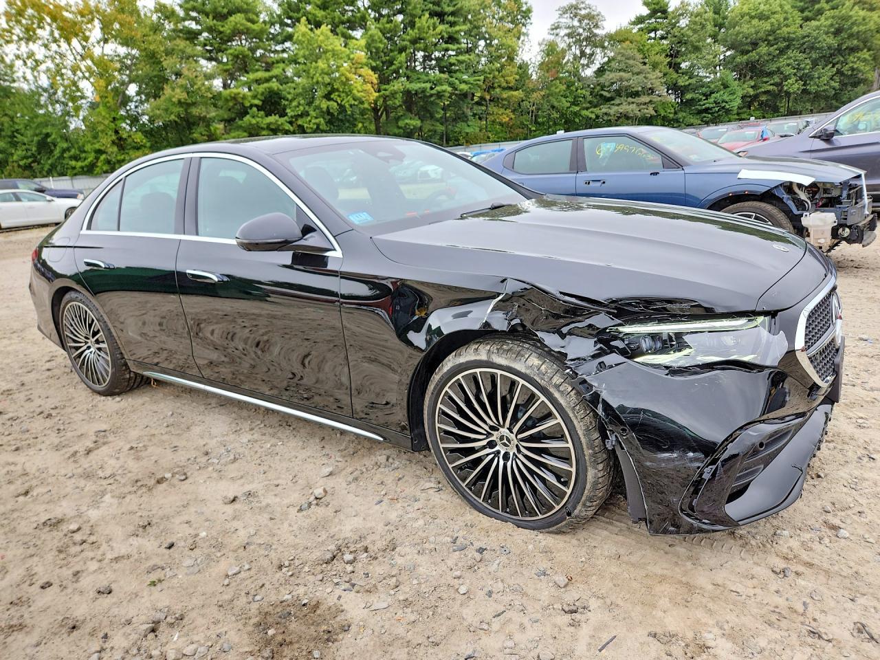 2026 Mercedes-Benz E 350 4Matic - Фото 4