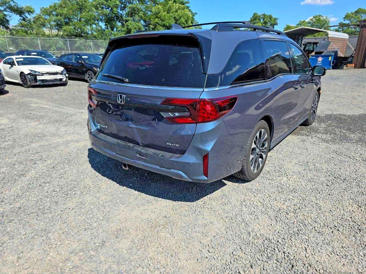 2025 Honda Odyssey Elite - Фото 4