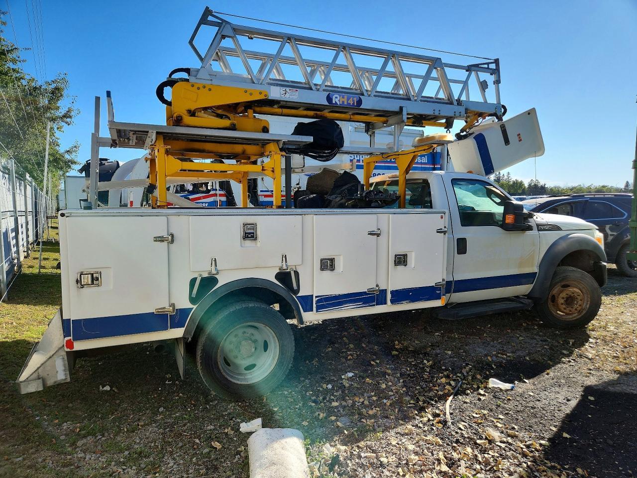 2011 Ford F450 Super Duty - Фото 3