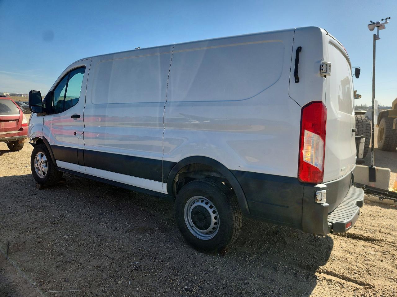 2017 Ford Transit T-250 Delivery Van - Фото 2