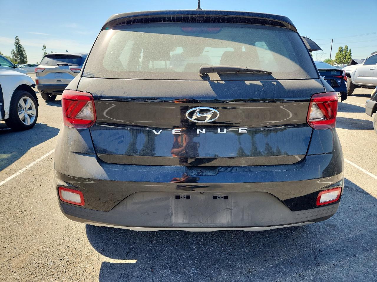 2023 Hyundai Venue Se - Image 6