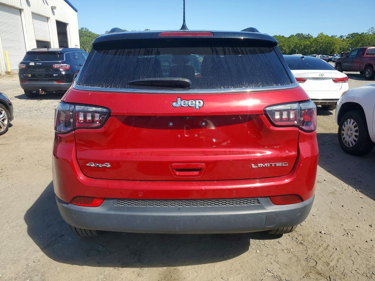 2025 Jeep Compass Limited - Фото 6