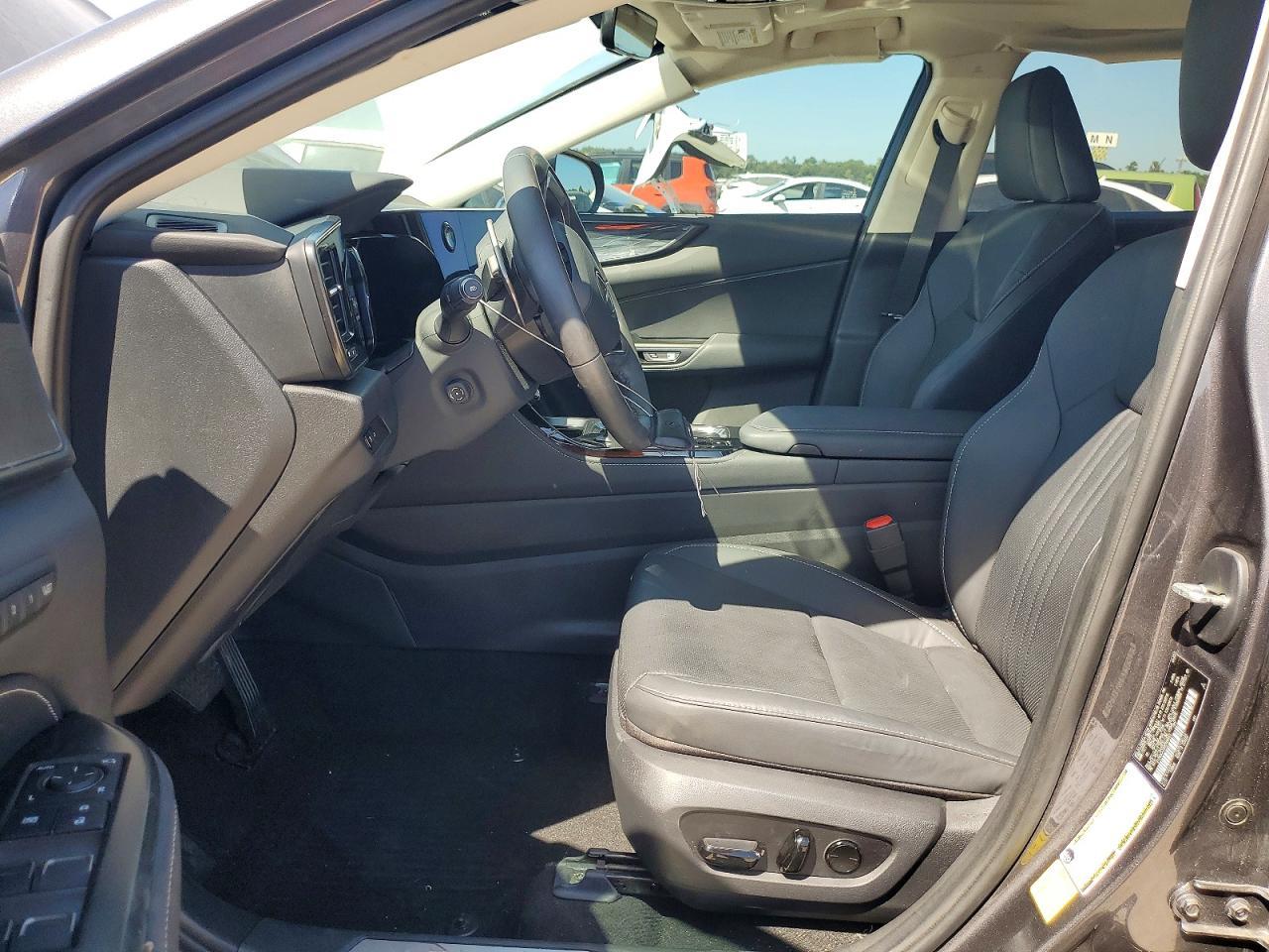2024 Lexus Nx 250 Premium - Image 7