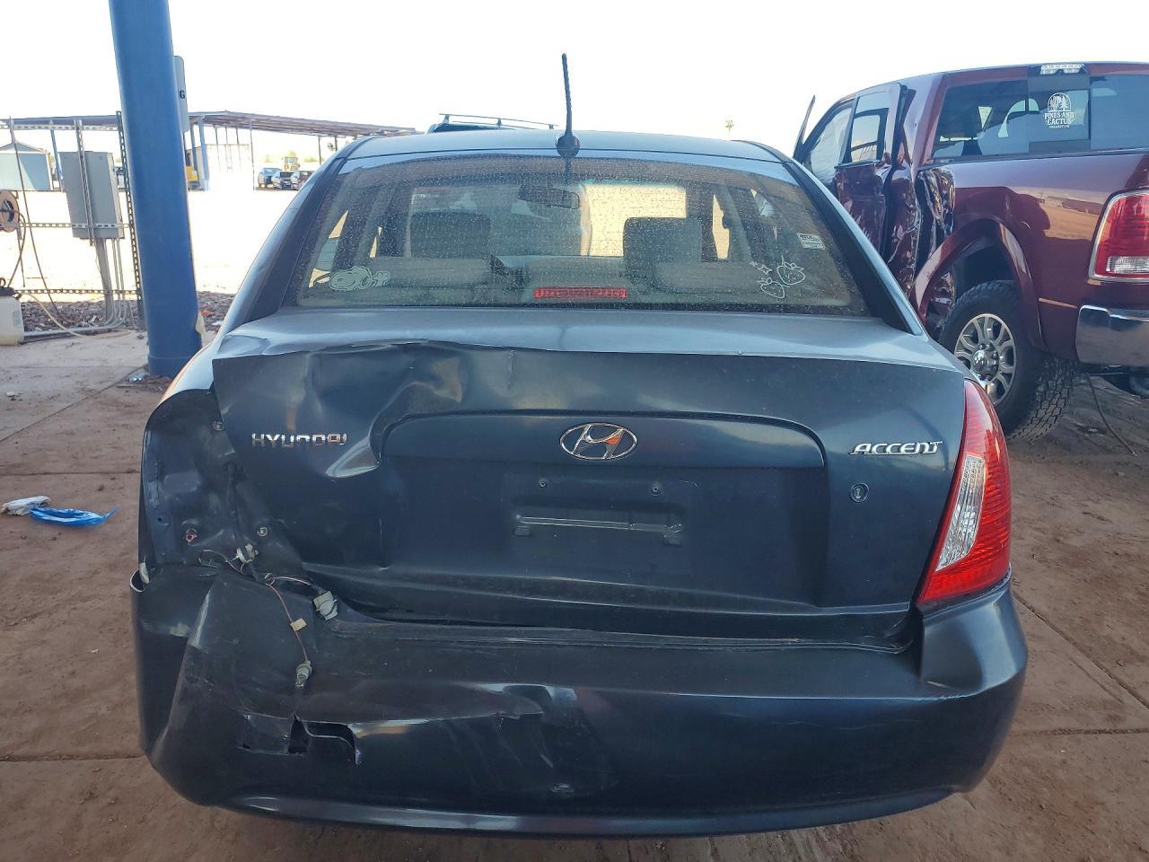 2010 Hyundai Accent Gls - Image 6