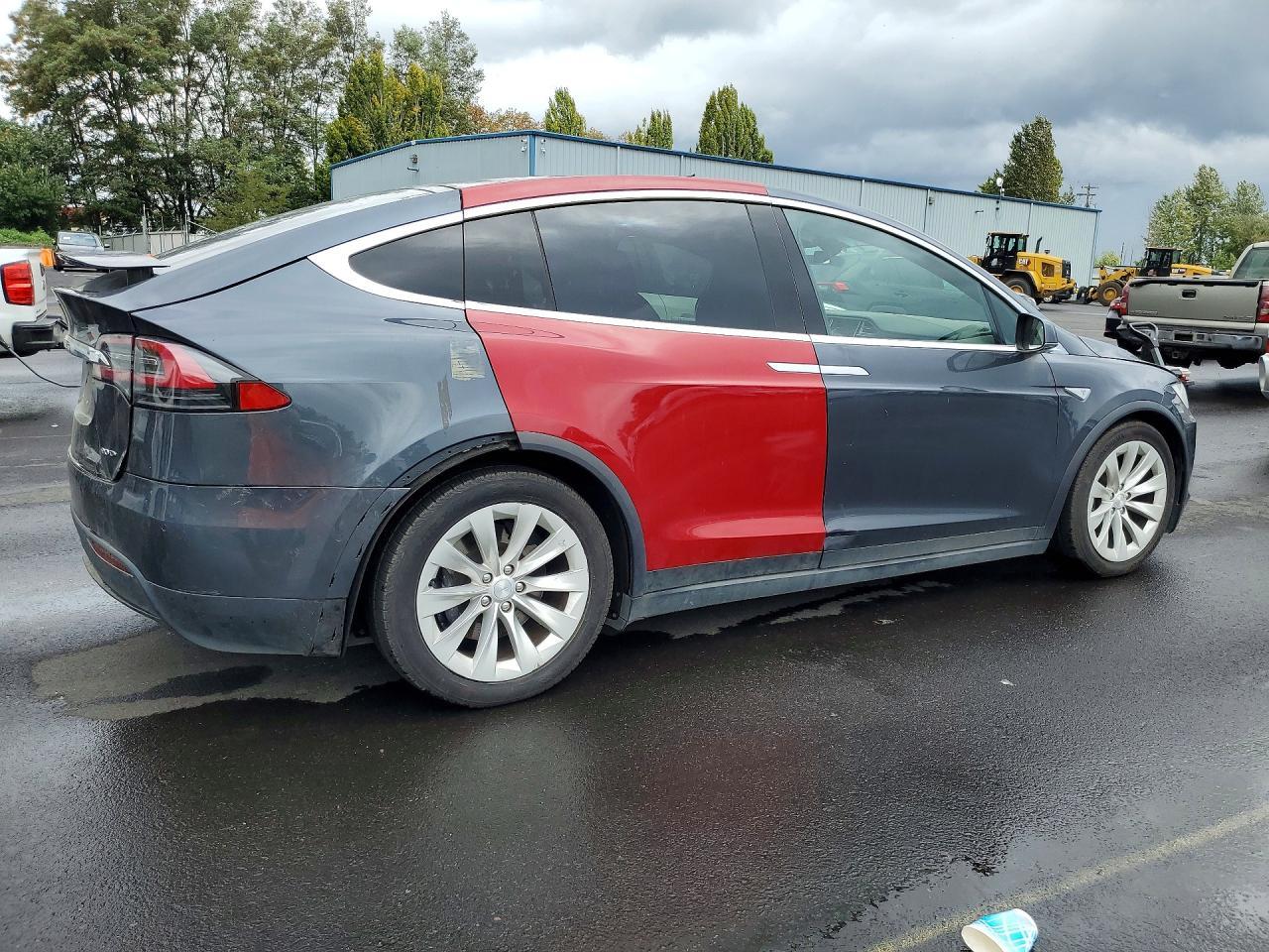 2016 Tesla Model X - Фото 3