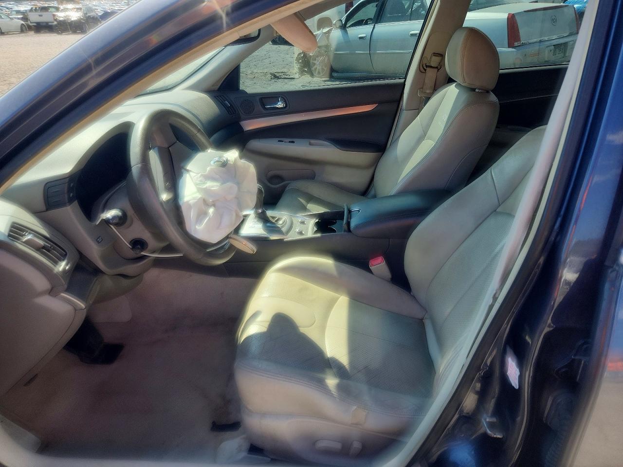 2013 Infiniti G37 - Image 7