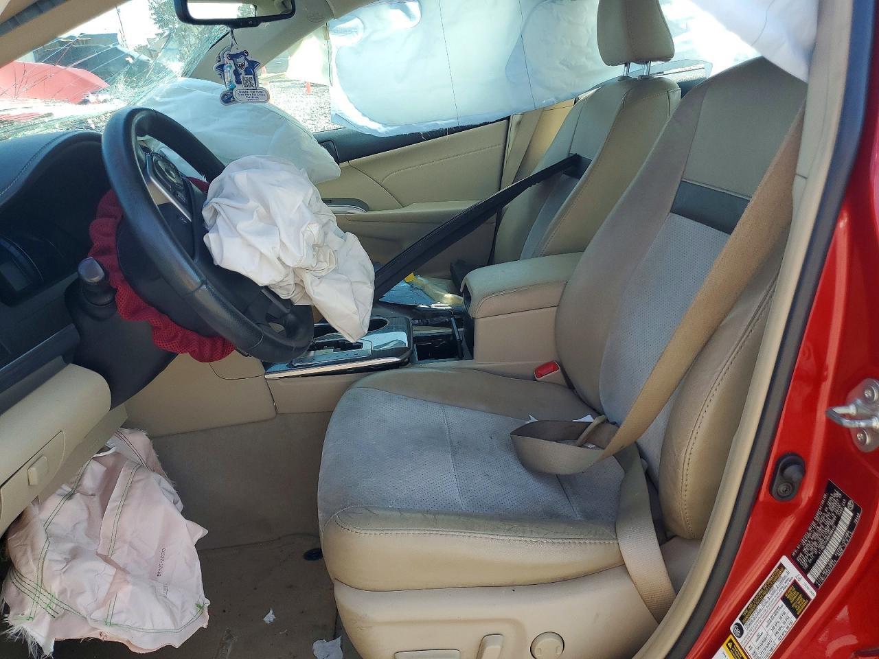 2013 Toyota Camry Hybrid Xle - Image 7
