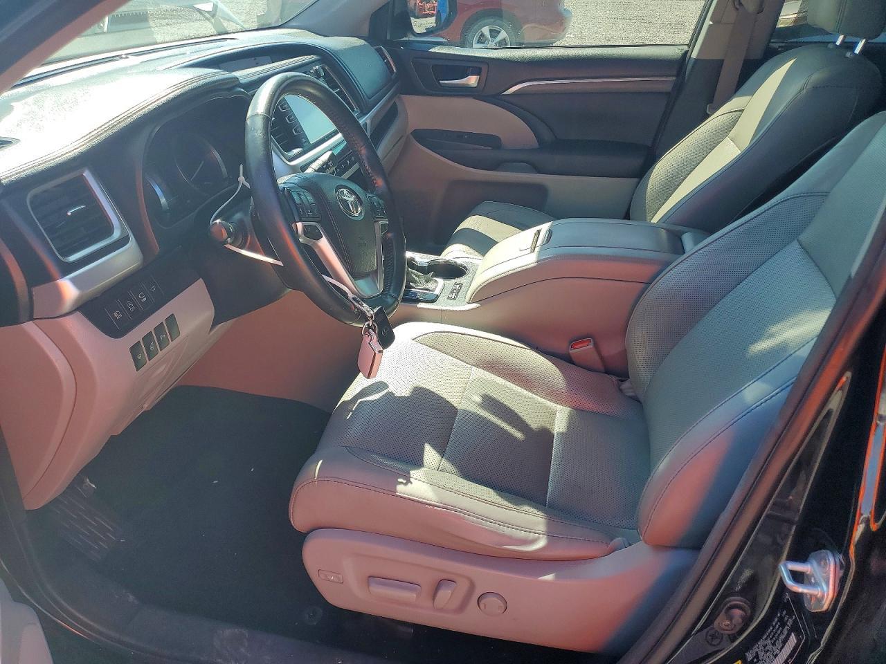 2017 Toyota Highlander Limited Platinum - Фото 7