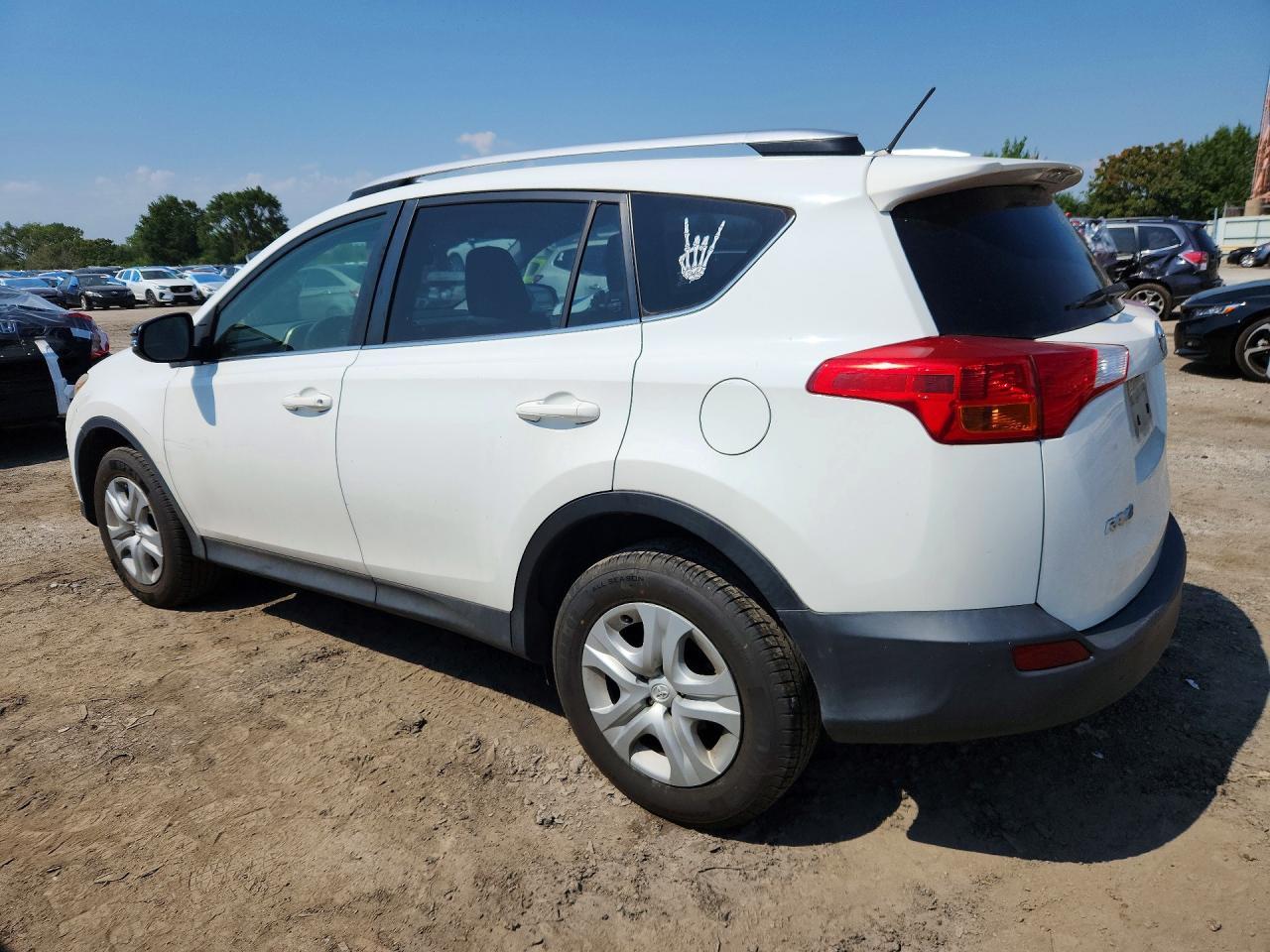 2015 Toyota Rav4 Le - Image 2