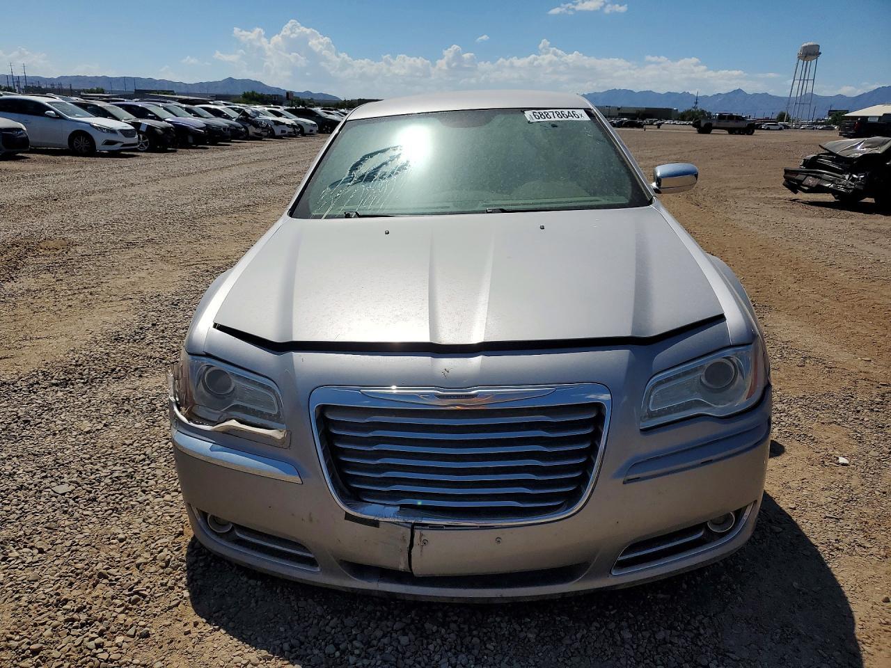 2013 Chrysler 300C - Фото 5