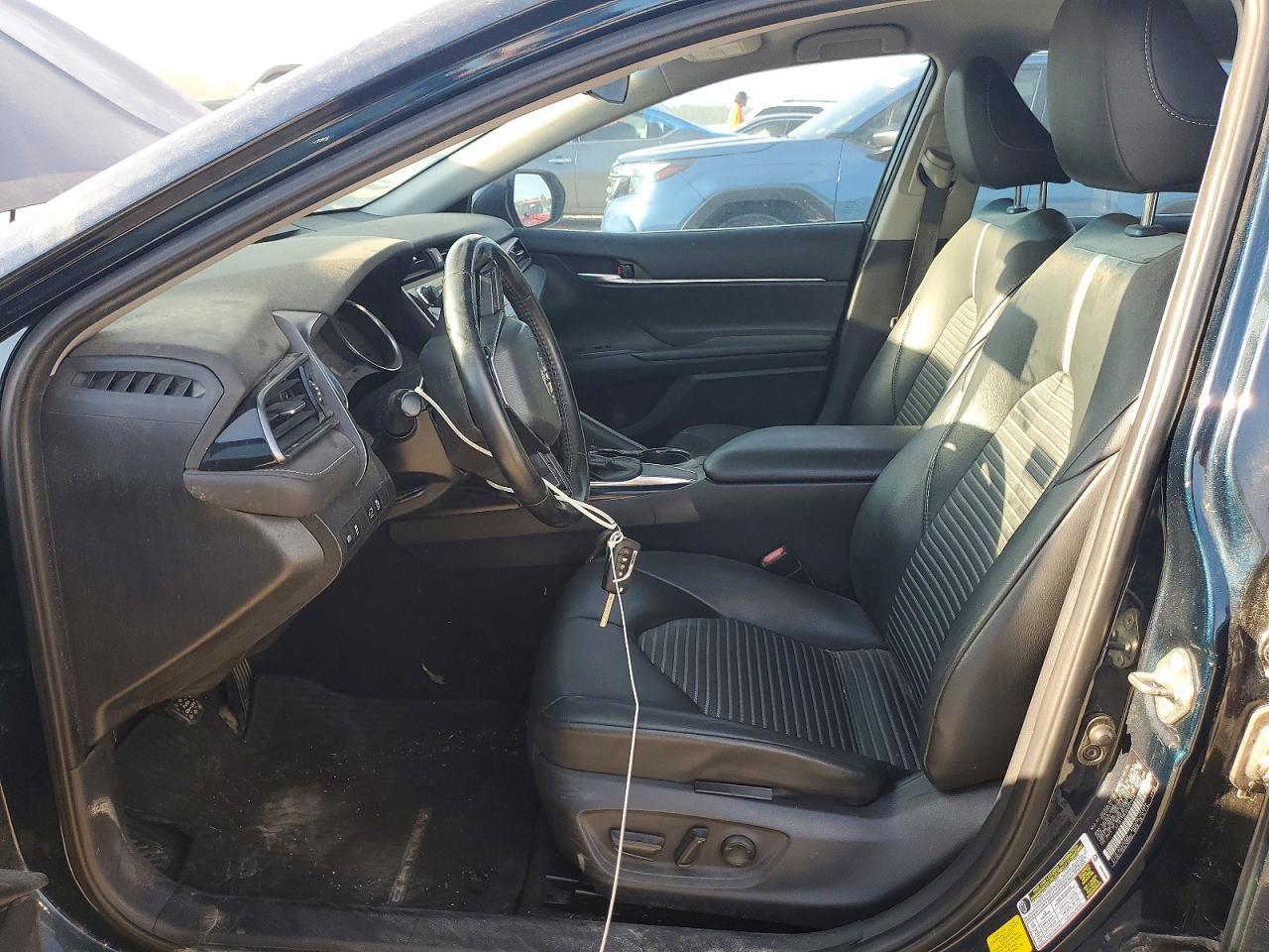 2019 Toyota Camry Se - Image 7
