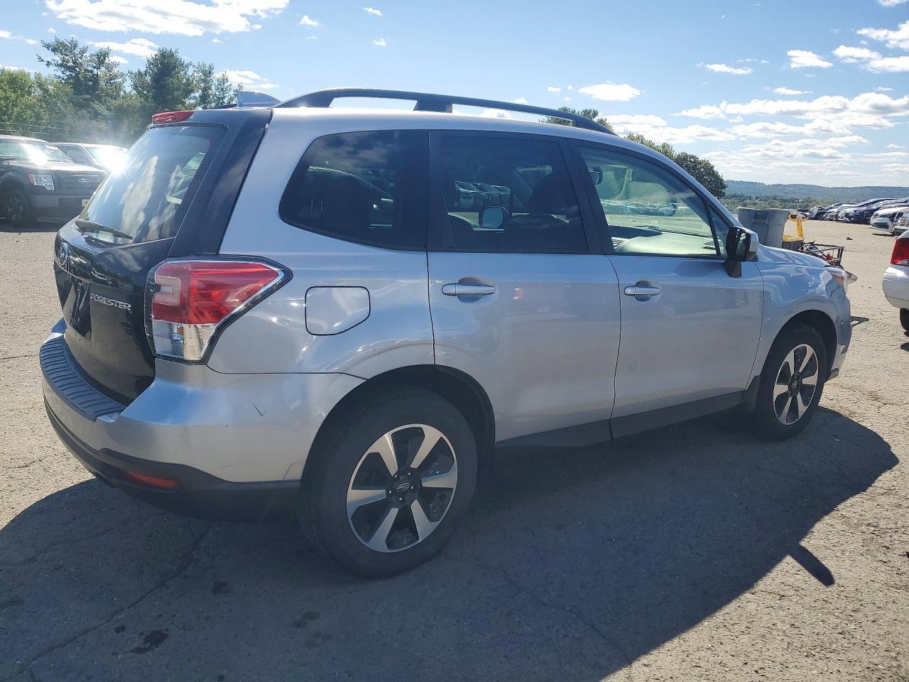 2017 Subaru Forester 2.5I Premium - Фото 3