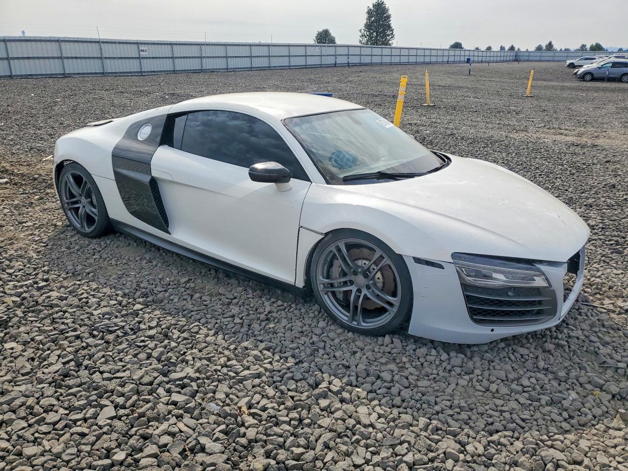 2015 Audi R8 5.2 Plus Quattro - Image 4