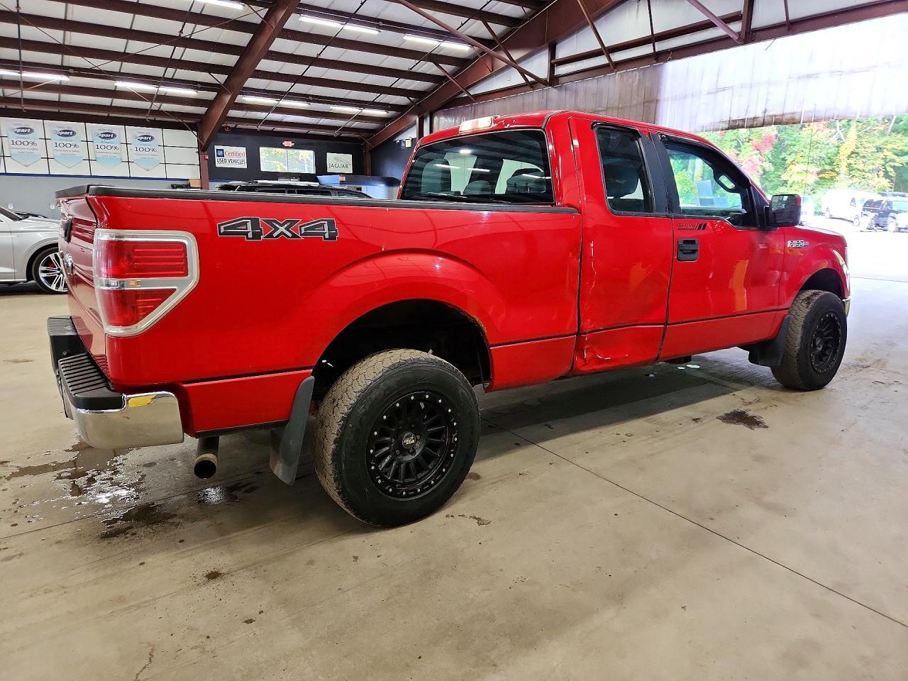 2013 Ford F150 Super Cab - Фото 3