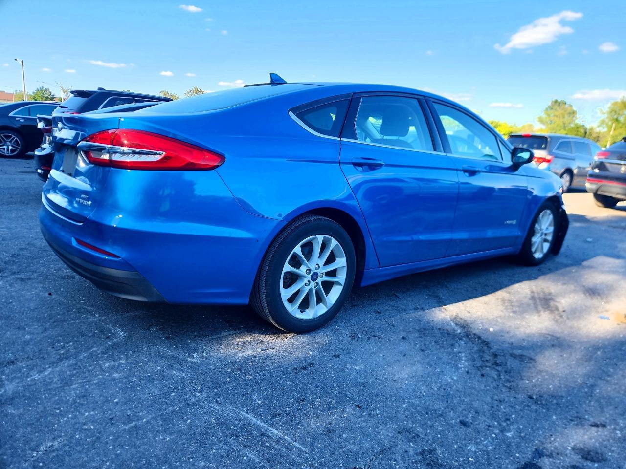 2019 Ford Fusion Se - Image 3