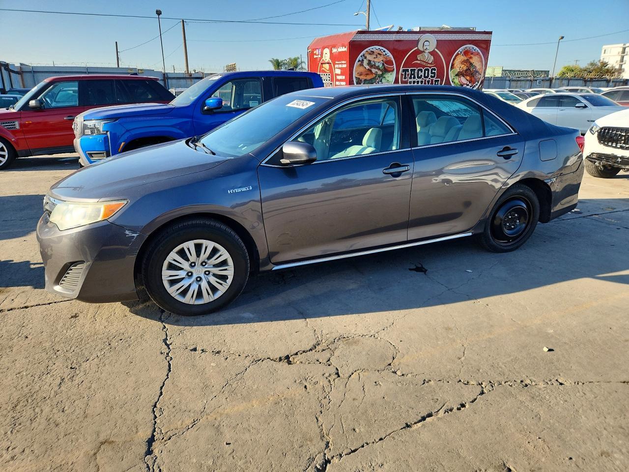 2013 Toyota Camry Hybrid Le