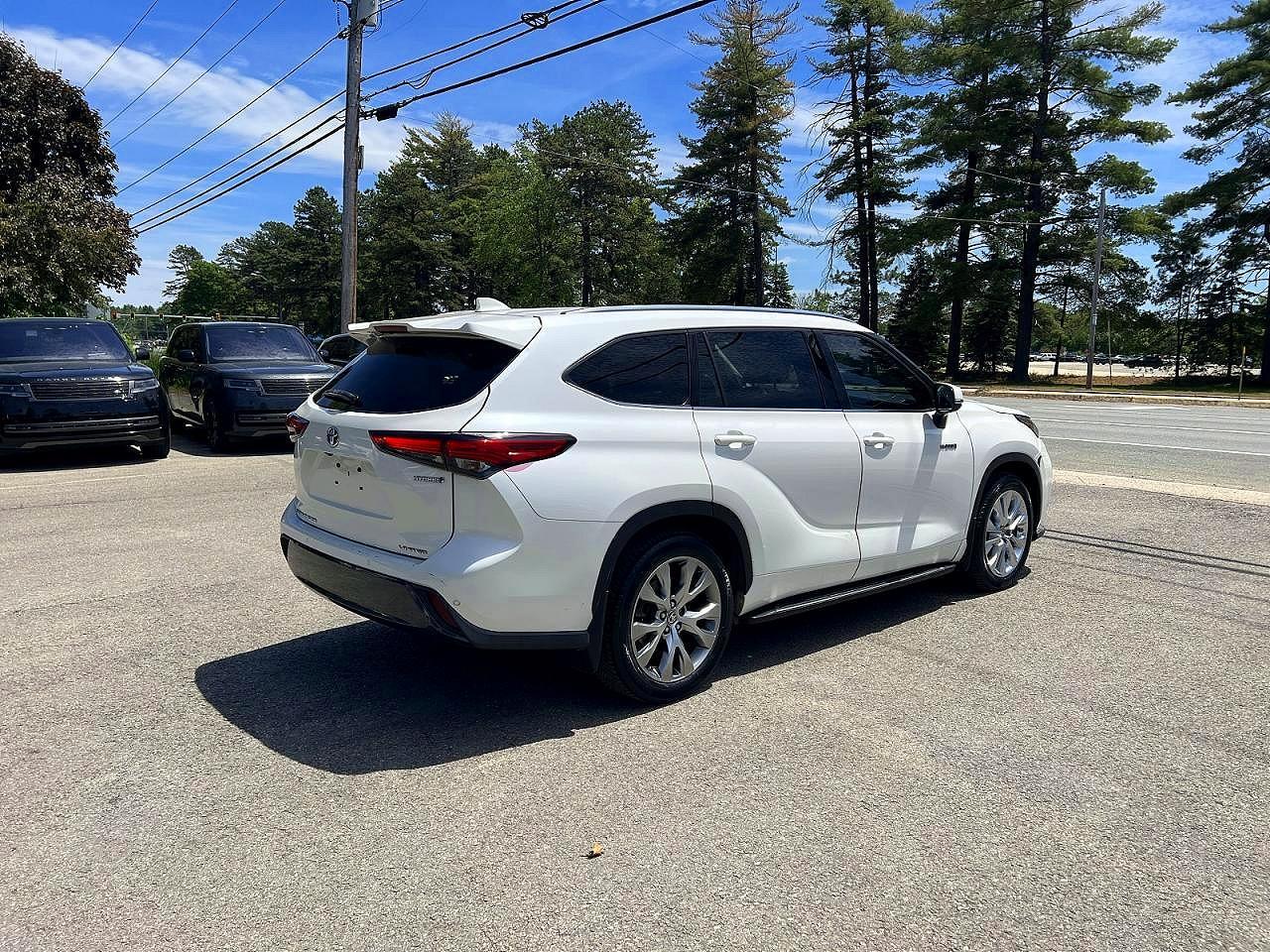 2021 Toyota Highlander Hybrid Limited - Фото 4