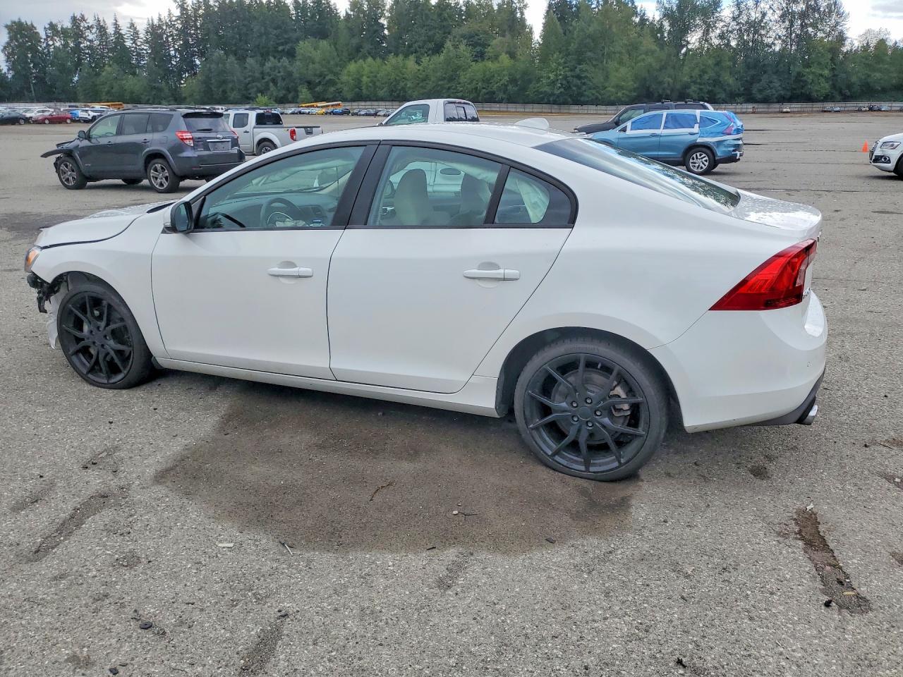 2017 Volvo S60 Dynamic - Image 2