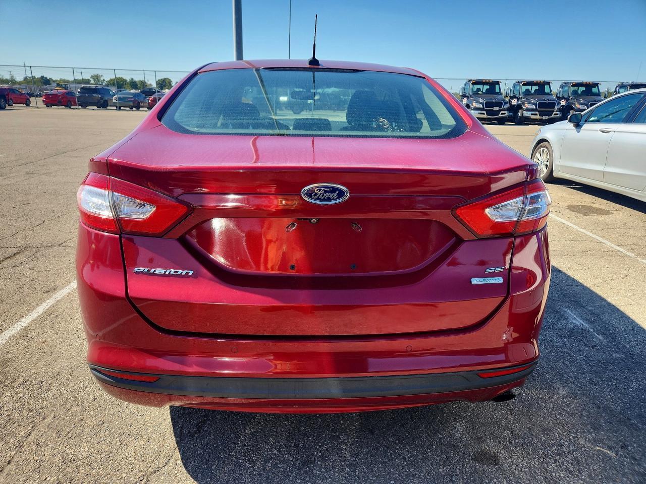 2015 Ford Fusion Se - Фото 6