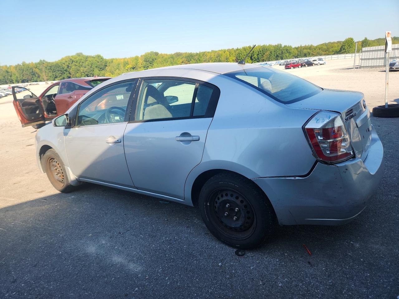 2009 Nissan Sentra 2.0 - Фото 2