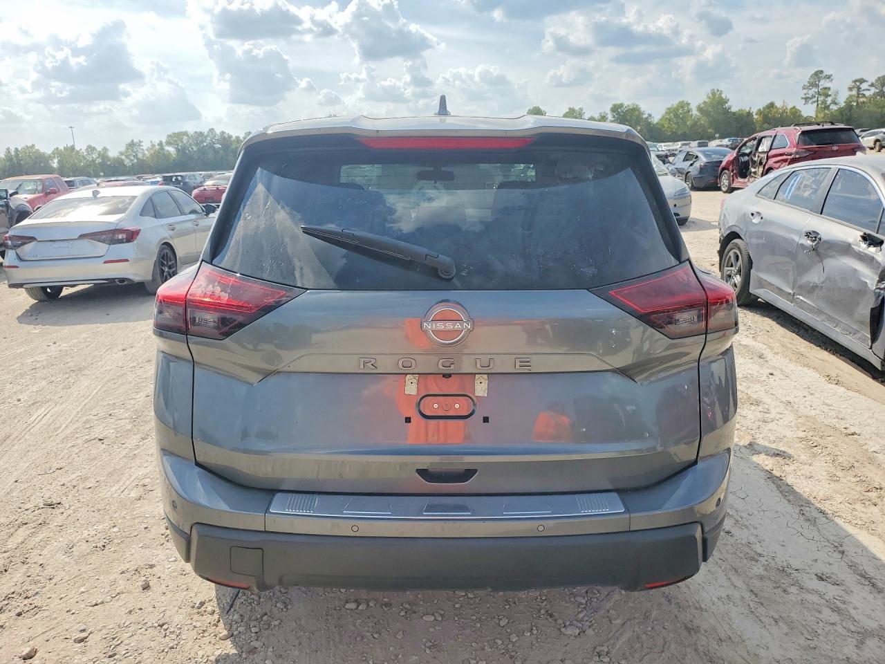 2025 Nissan Rogue Sv - Фото 6