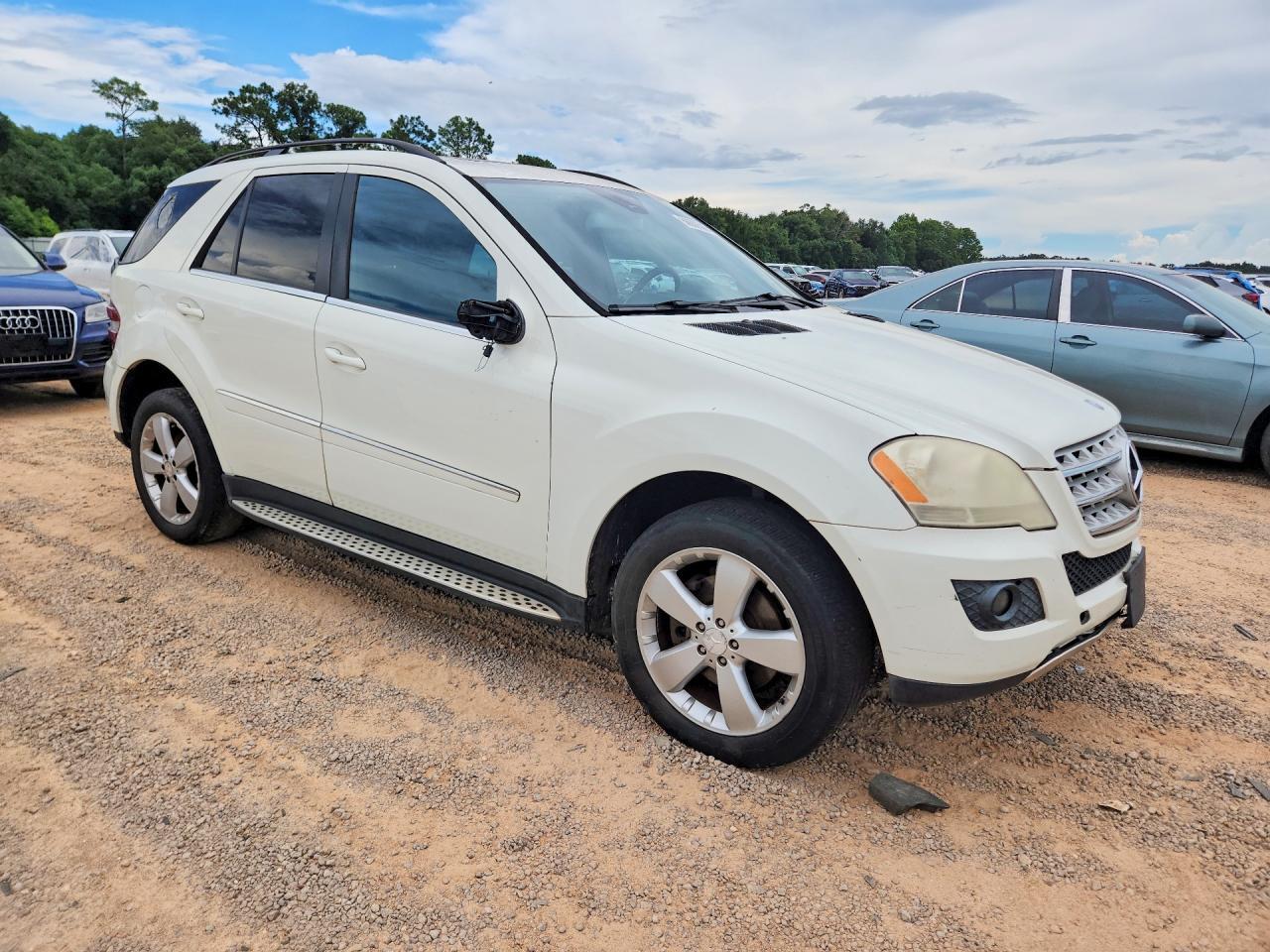 2010 Mercedes-Benz Ml 350 4Matic - Фото 4