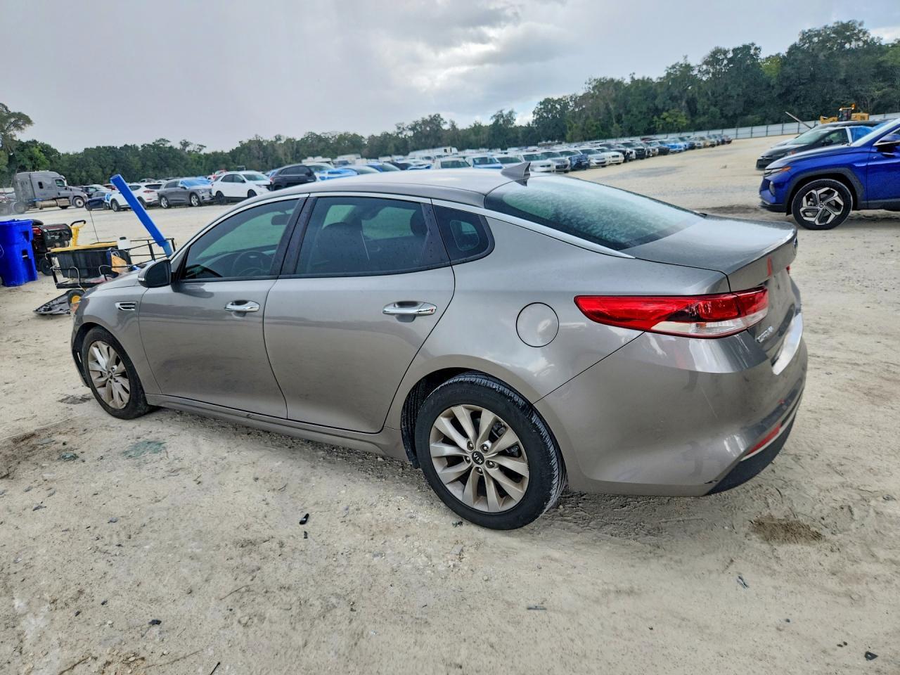 2018 Kia Optima Lx - Фото 2