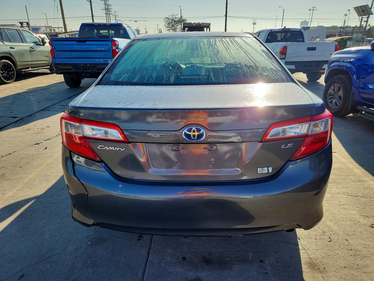2013 Toyota Camry Hybrid Le - Image 6