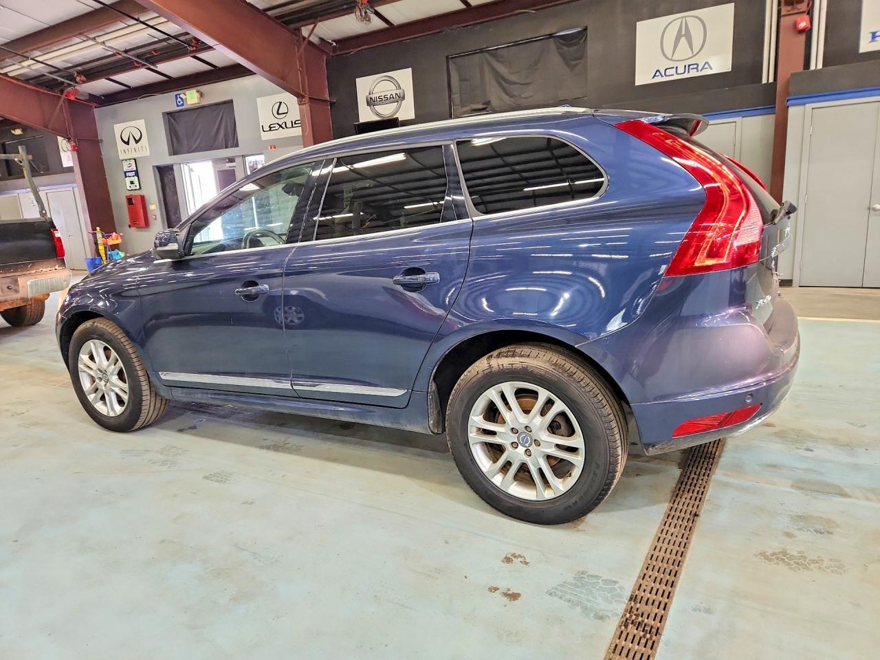 2015 Volvo Xc60 T5 Premier - Image 2