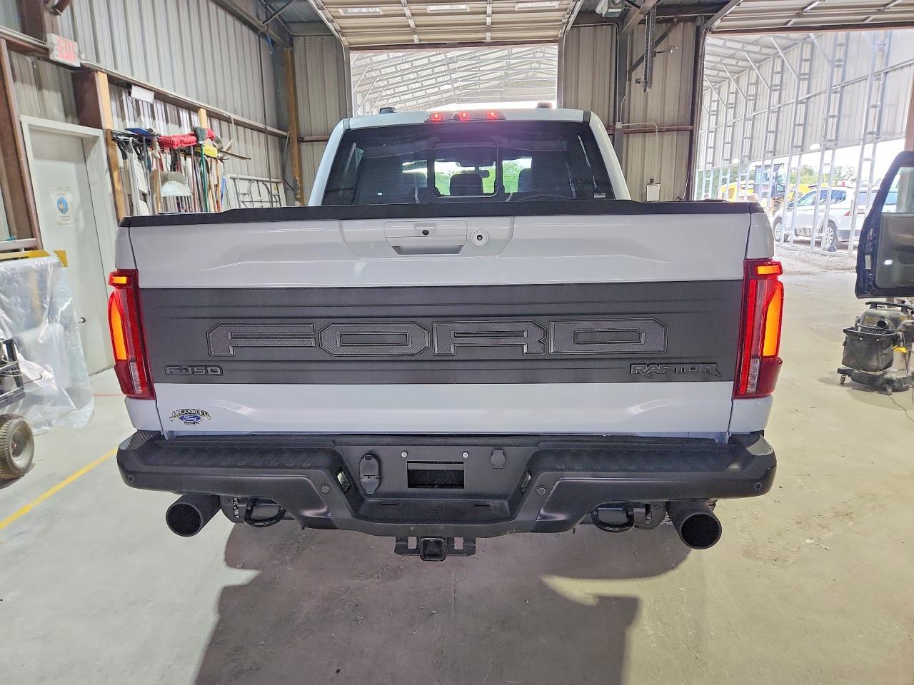 2025 Ford F150 Raptor - Фото 6