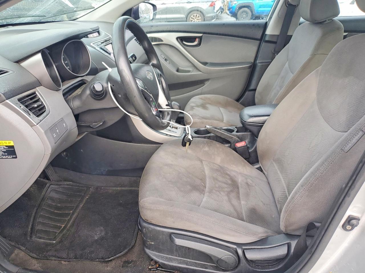 2012 Hyundai Elantra Gls - Фото 7