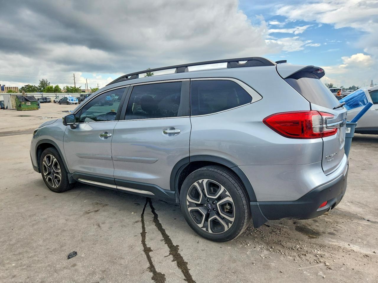 2023 Subaru Ascent Touring - Фото 2