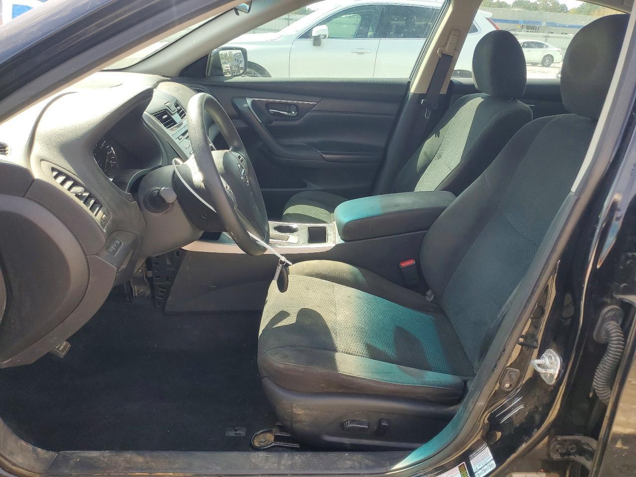 2015 Nissan Altima 2.5 S - Image 7