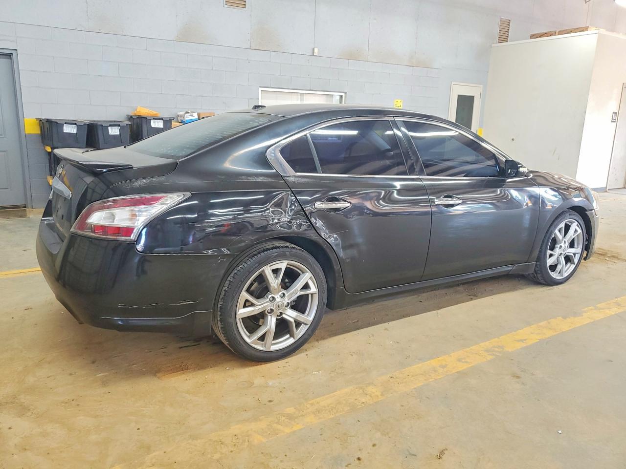 2012 Nissan Maxima 3.5 S - Image 3