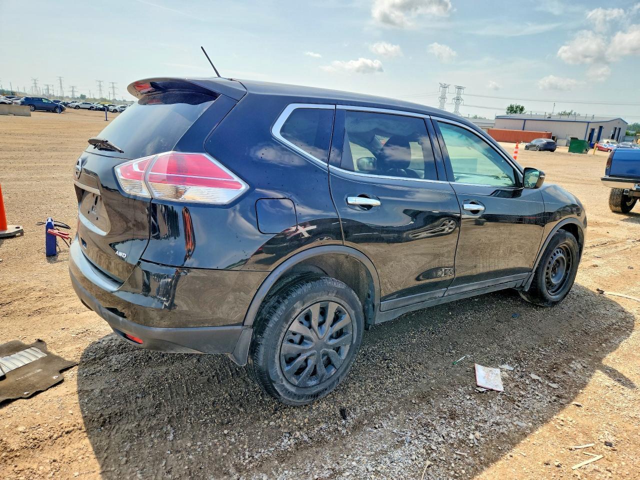 2015 Nissan Rogue S - Image 3