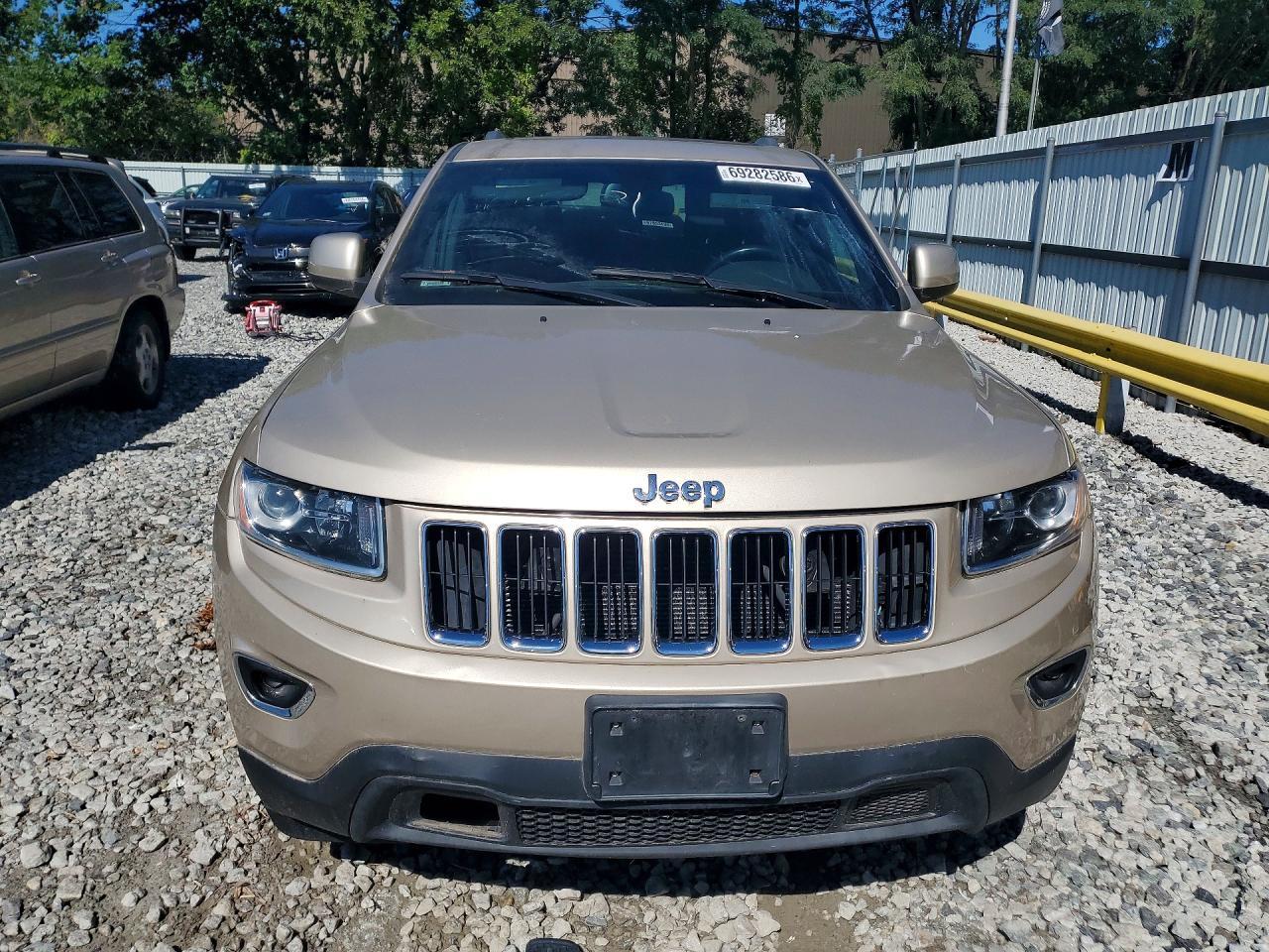 2014 Jeep Grand Cherokee Laredo - Image 5